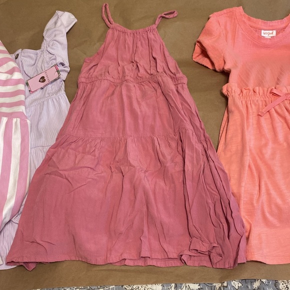 Lot of little girls size 6 dresses(x6), romper(1), denim jacket and sweater - Picture 11 of 12
